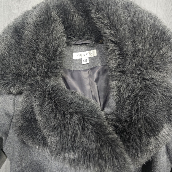 Via Spiga Gray Coat with Faux Fur Trim - Picture 5 of 6